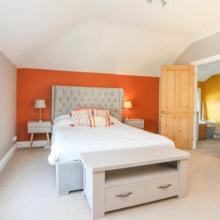 Southsea Historic Gem - Elegant Apartments Портцмаус Экстерьер фото