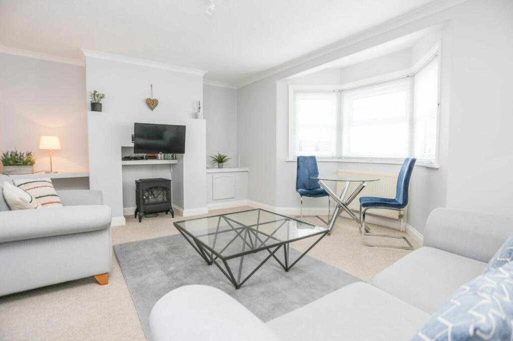 Southsea Historic Gem - Elegant Apartments Портцмаус Экстерьер фото